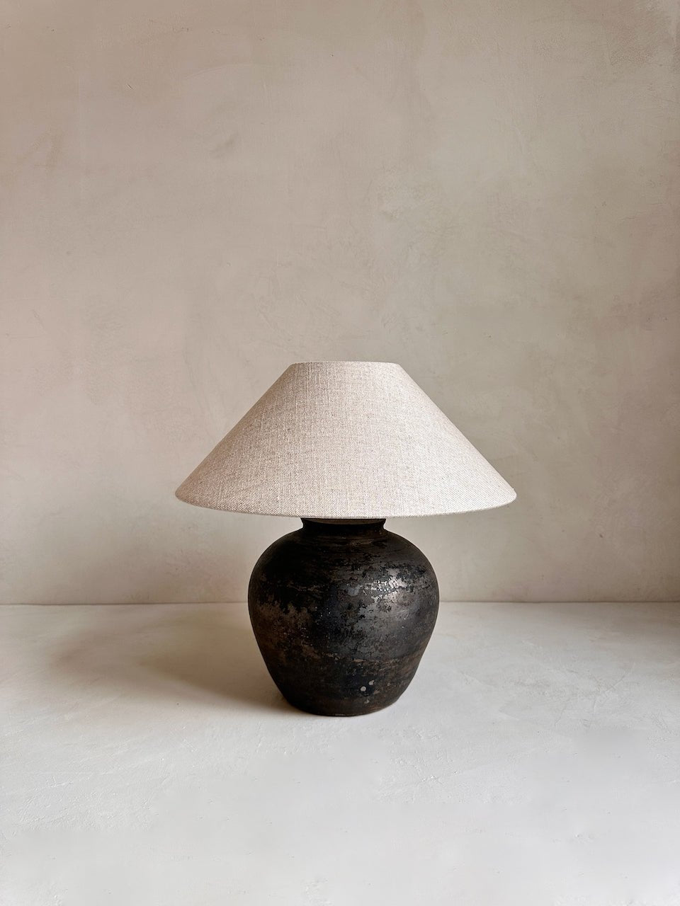 The Corner - Antique Lamp N° 313 - Lighting