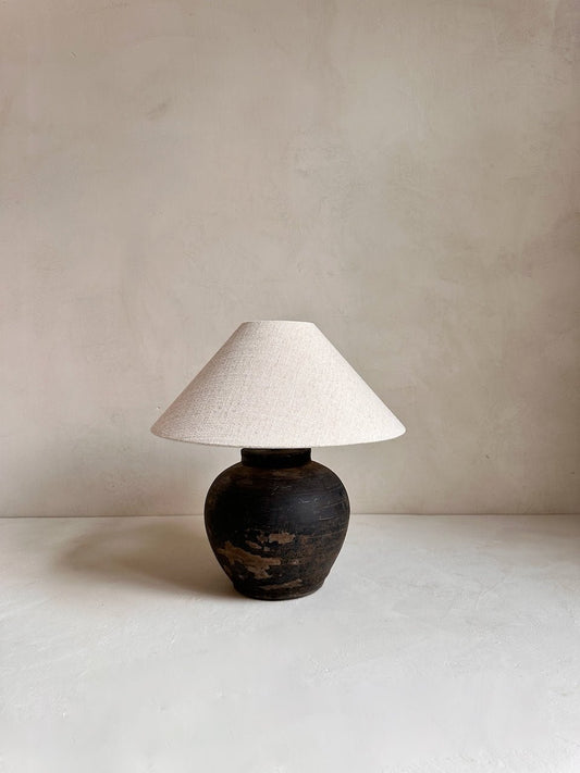 The Corner - Antique Lamp N° 317 - Lighting