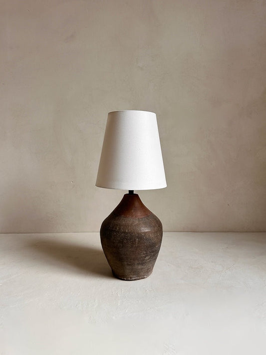 The Corner - Antique Lamp N° 318 - Lighting