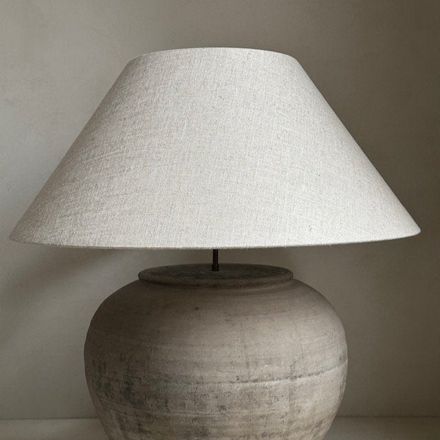The Corner - Antique Lamp N° 147 - Lighting