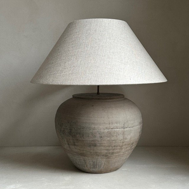 The Corner - Antique Lamp N° 147 - Lighting