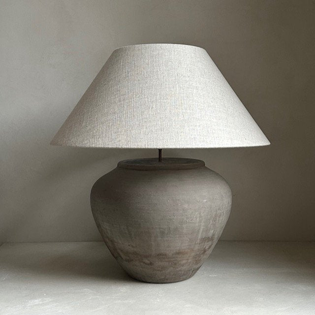 The Corner - Antique Lamp N° 148 - Lighting