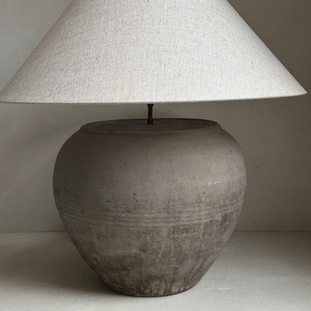 The Corner - Antique Lamp N° 149 - Lighting