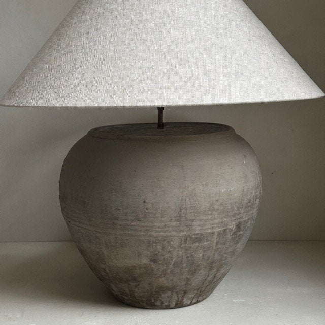 The Corner - Antique Lamp N° 149 - Lighting