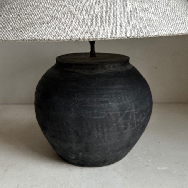 The Corner - Antique Lamp N° 151 - Lighting