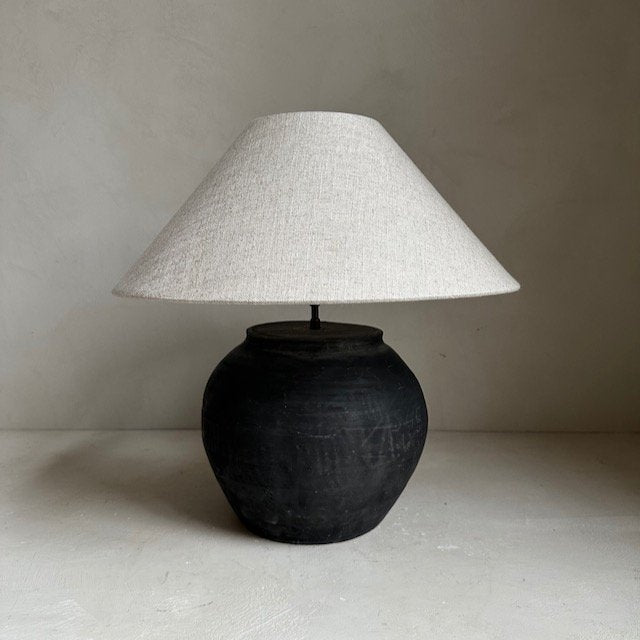 The Corner - Antique Lamp N° 152 - Lighting