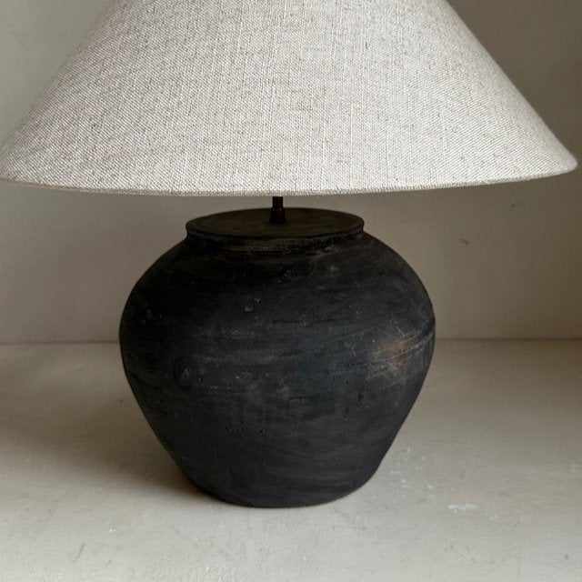 The Corner - Antique Lamp N° 153 - Lighting