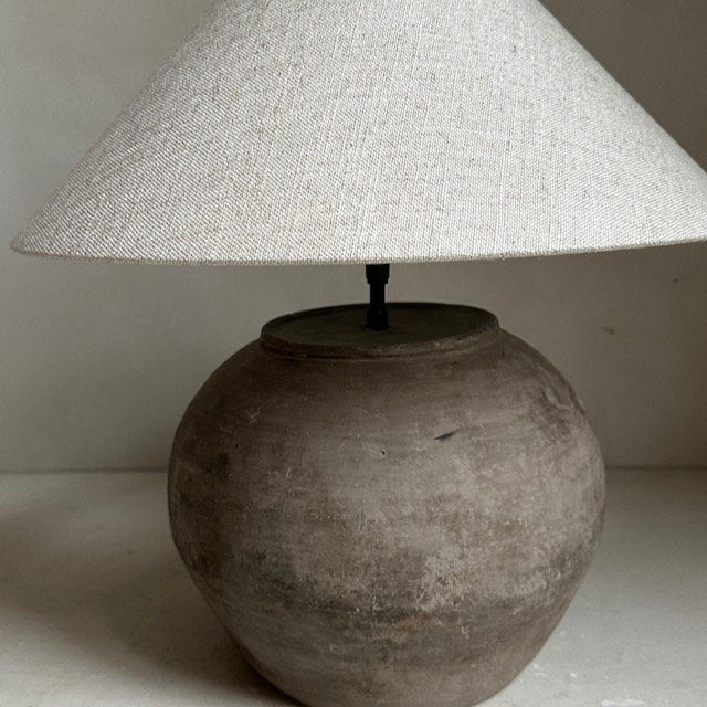 The Corner - Antique Lamp N° 154 - Lighting