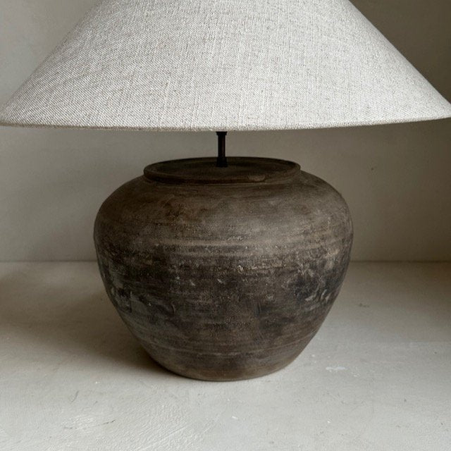 The Corner - Antique Lamp N° 155 - Lighting
