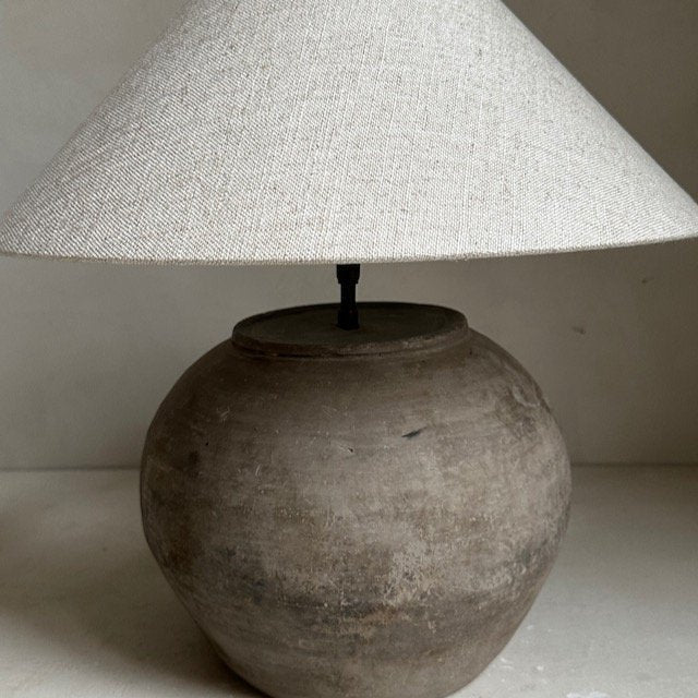 The Corner - Antique Lamp N° 156 - Lighting