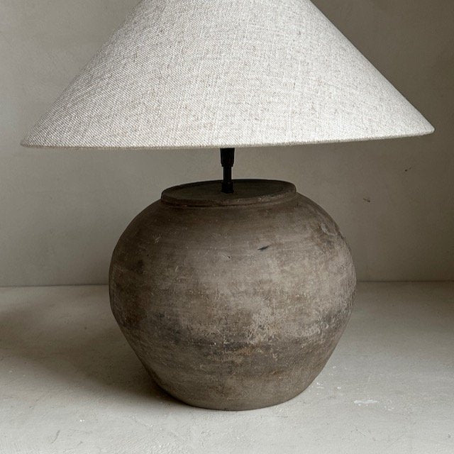 The Corner - Antique Lamp N° 156 - Lighting