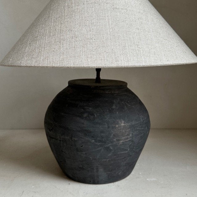 The Corner - Antique Lamp N° 160 - Lighting