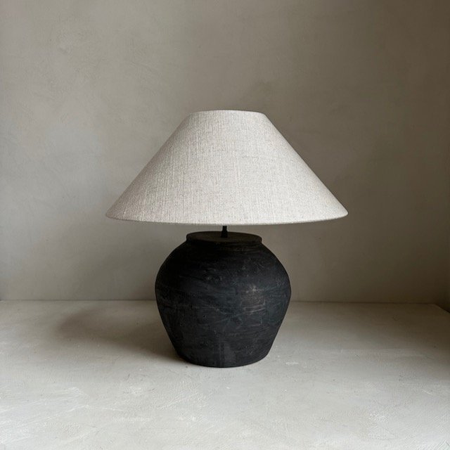The Corner - Antique Lamp N° 160 - Lighting