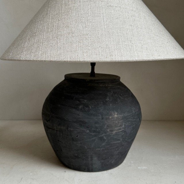 The Corner - Antique Lamp N° 160 - Lighting