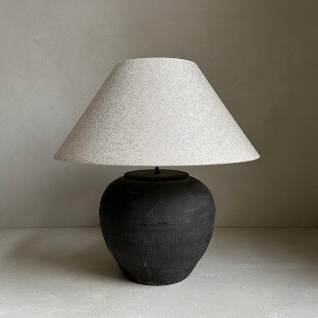 The Corner - Antique Lamp N° 161 - Lighting