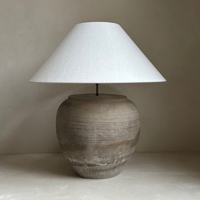 The Corner - Antique Lamp N° 163 - Lighting