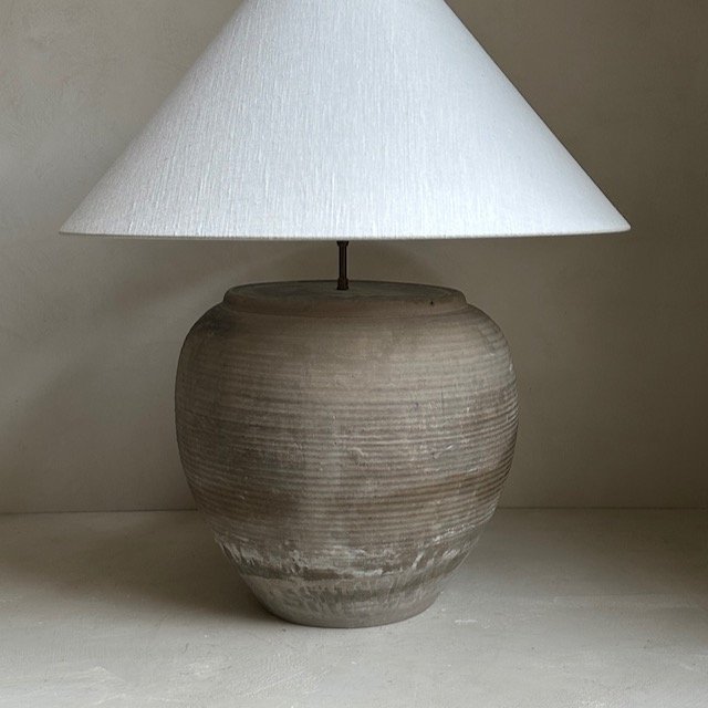 The Corner - Antique Lamp N° 163 - Lighting