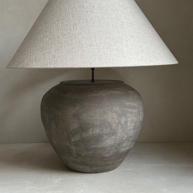 The Corner - Antique Lamp N° 164 - Lighting
