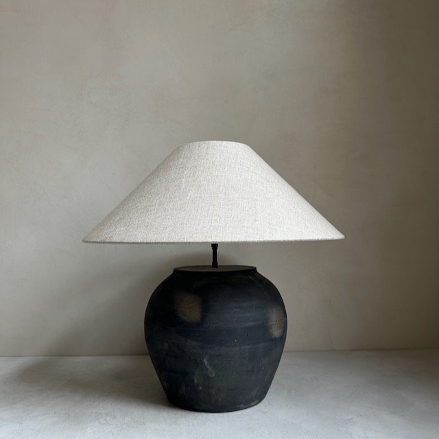 The Corner - Antique Lamp N° 172 - Lighting