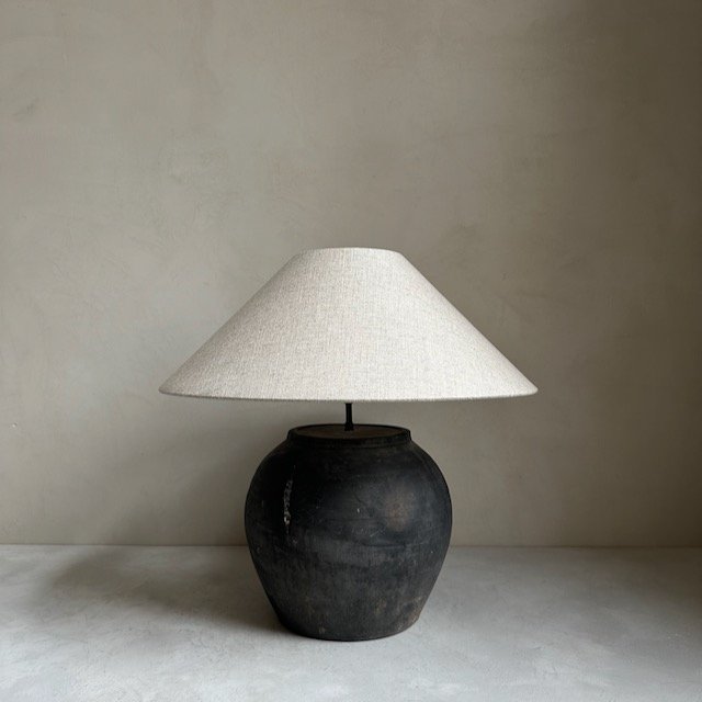 The Corner - Antique Lamp N° 173 - Lighting