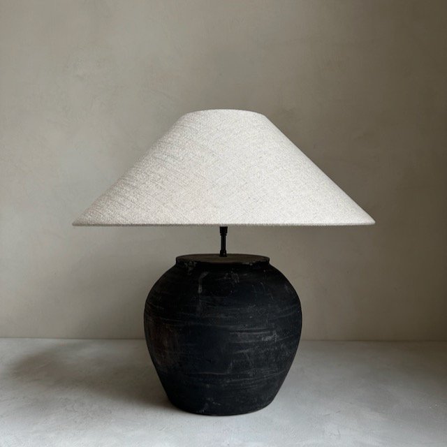 The Corner - Antique Lamp N° 175 - Lighting