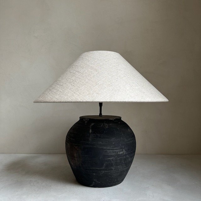 The Corner - Antique Lamp N° 175 - Lighting