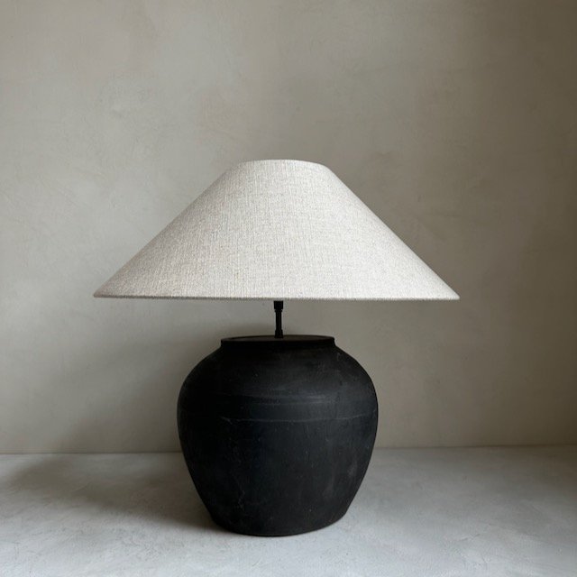 The Corner - Antique Lamp N° 176 - Lighting