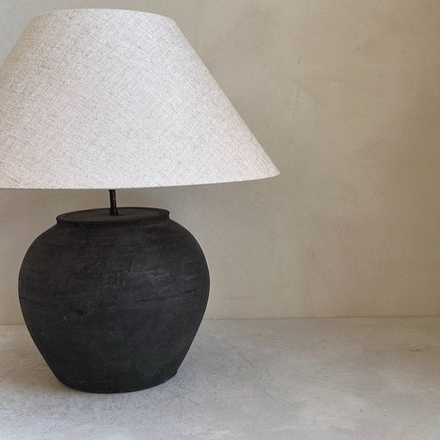 The Corner - Antique Lamp N° 190 - Lighting
