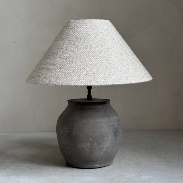 The Corner - Antique Lamp N° 193 - Lighting