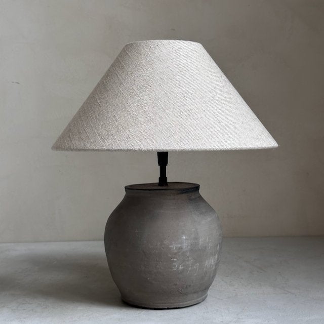 The Corner - Antique Lamp N° 193 - Lighting