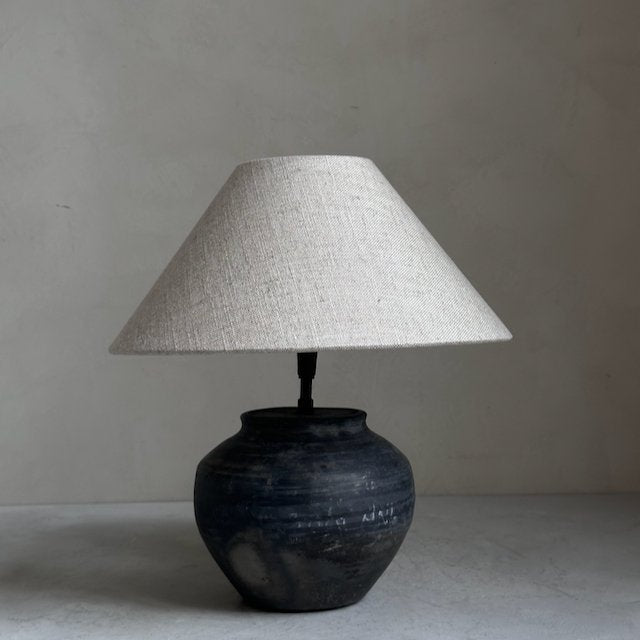 The Corner - Antique Lamp N° 194 - Lighting