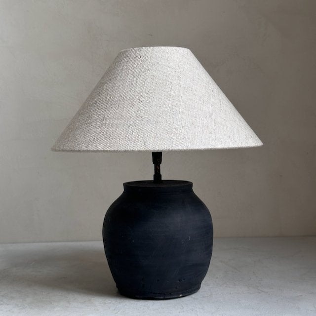 The Corner - Antique Lamp N° 195 - Lighting