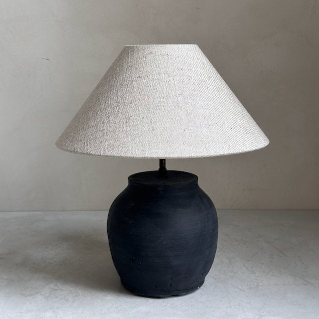 The Corner - Antique Lamp N° 195 - Lighting