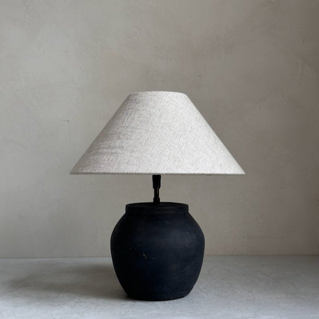 The Corner - Antique Lamp N° 196 - Lighting