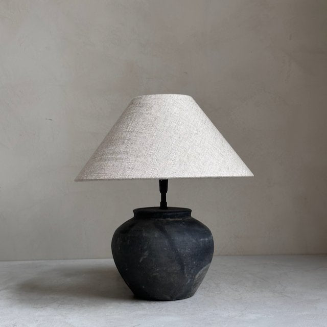 The Corner - Antique Lamp N° 199 - Lighting