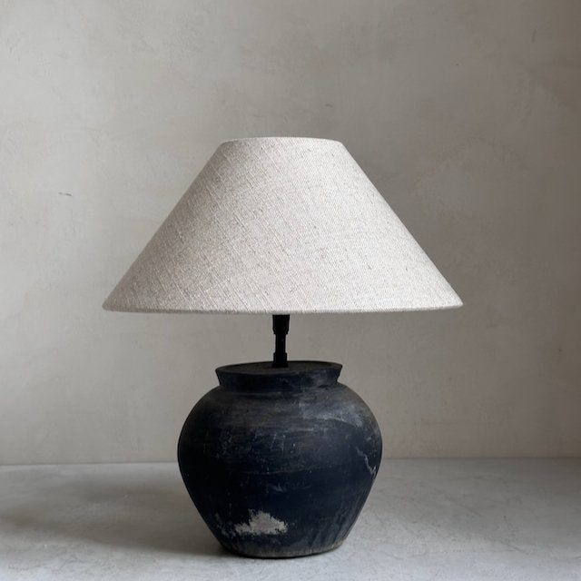 The Corner - Antique Lamp N° 200 - Lighting