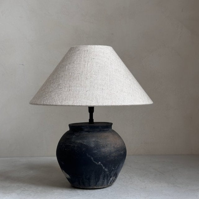 The Corner - Antique Lamp N° 200 - Lighting