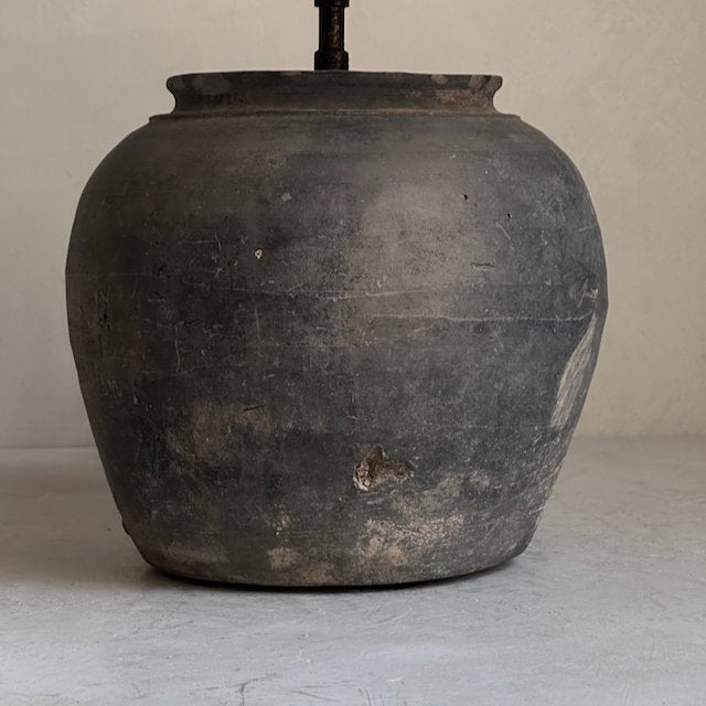 The Corner - Antique Lamp N° 201 - Lighting