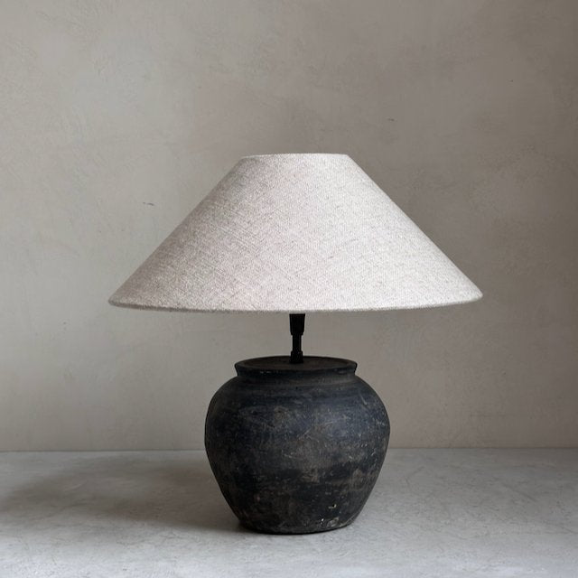 The Corner - Antique Lamp N° 202 - Lighting