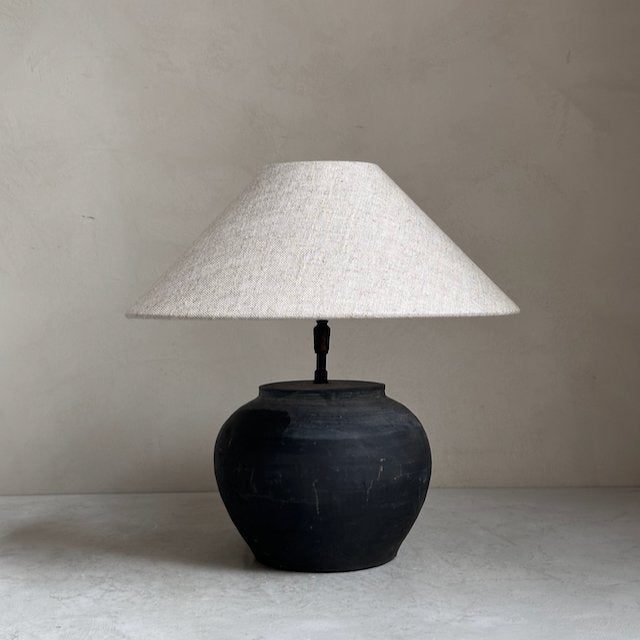 The Corner - Antique Lamp N° 205 - Lighting