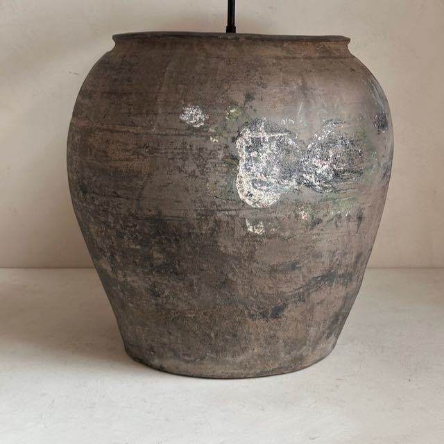 The Corner - Antique Lamp N° 207 - Lighting
