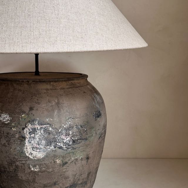 The Corner - Antique Lamp N° 207 - Lighting
