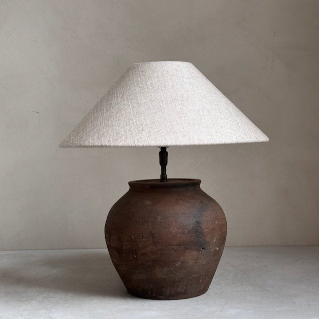 The Corner - Antique Lamp N° 209 - Lighting