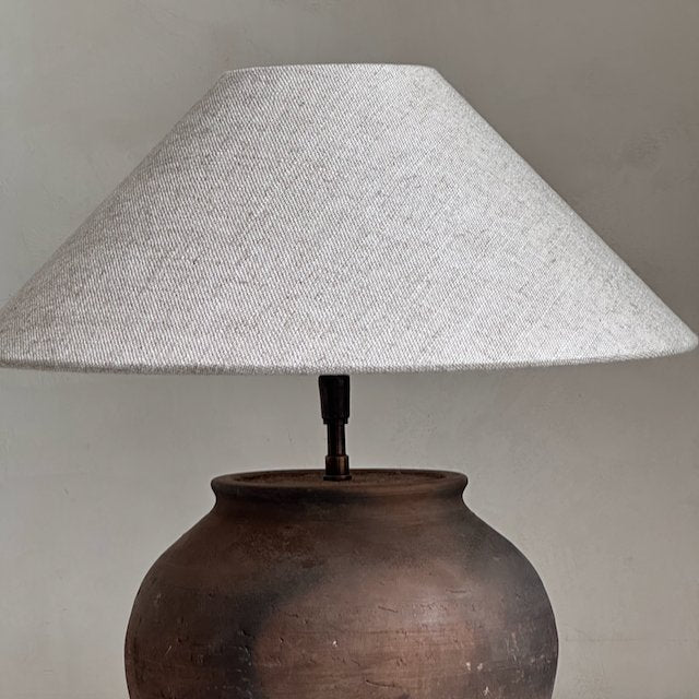 The Corner - Antique Lamp N° 209 - Lighting