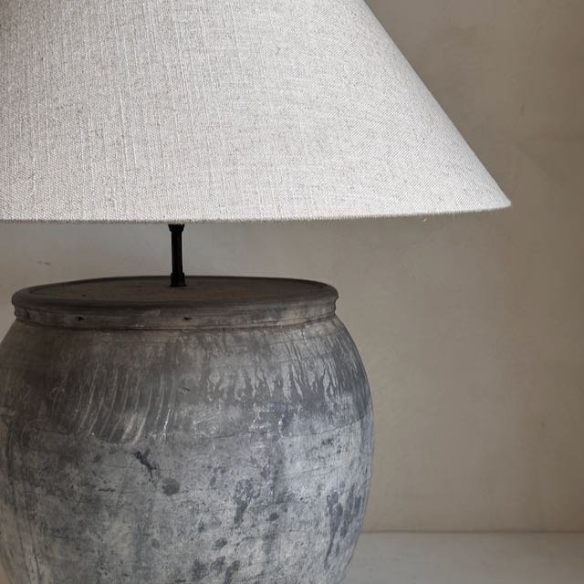 The Corner - Antique Lamp N° 210 - Lighting