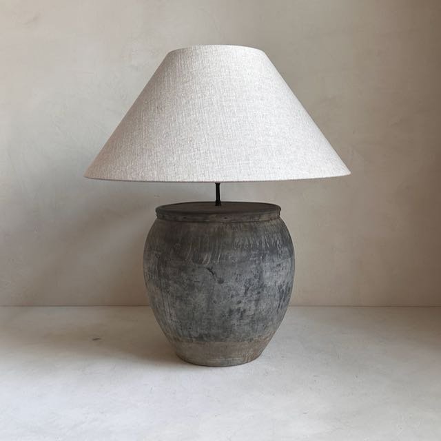 The Corner - Antique Lamp N° 210 - Lighting