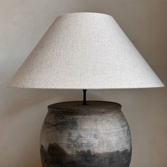 The Corner - Antique Lamp N° 211 - Lighting