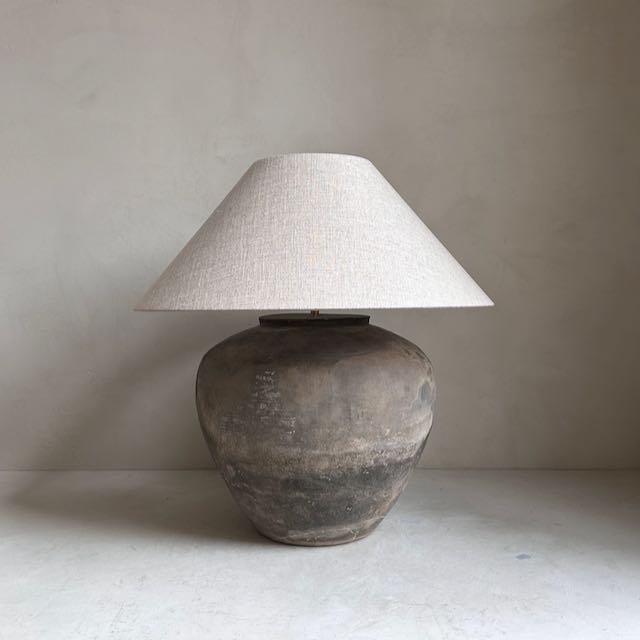The Corner - Antique Lamp N° 212 - Lighting
