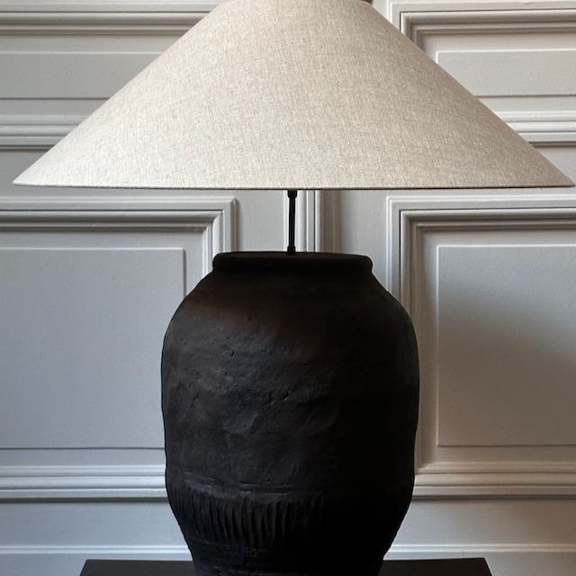 The Corner - Antique Lamp N° 218 - Lighting