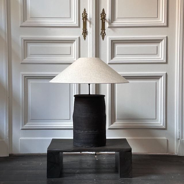 The Corner - Antique Lamp N° 220 - Lighting